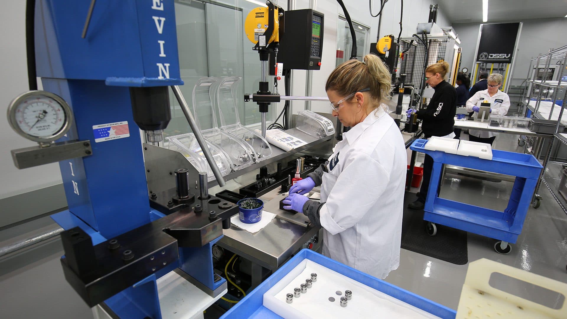 Multimatic employee