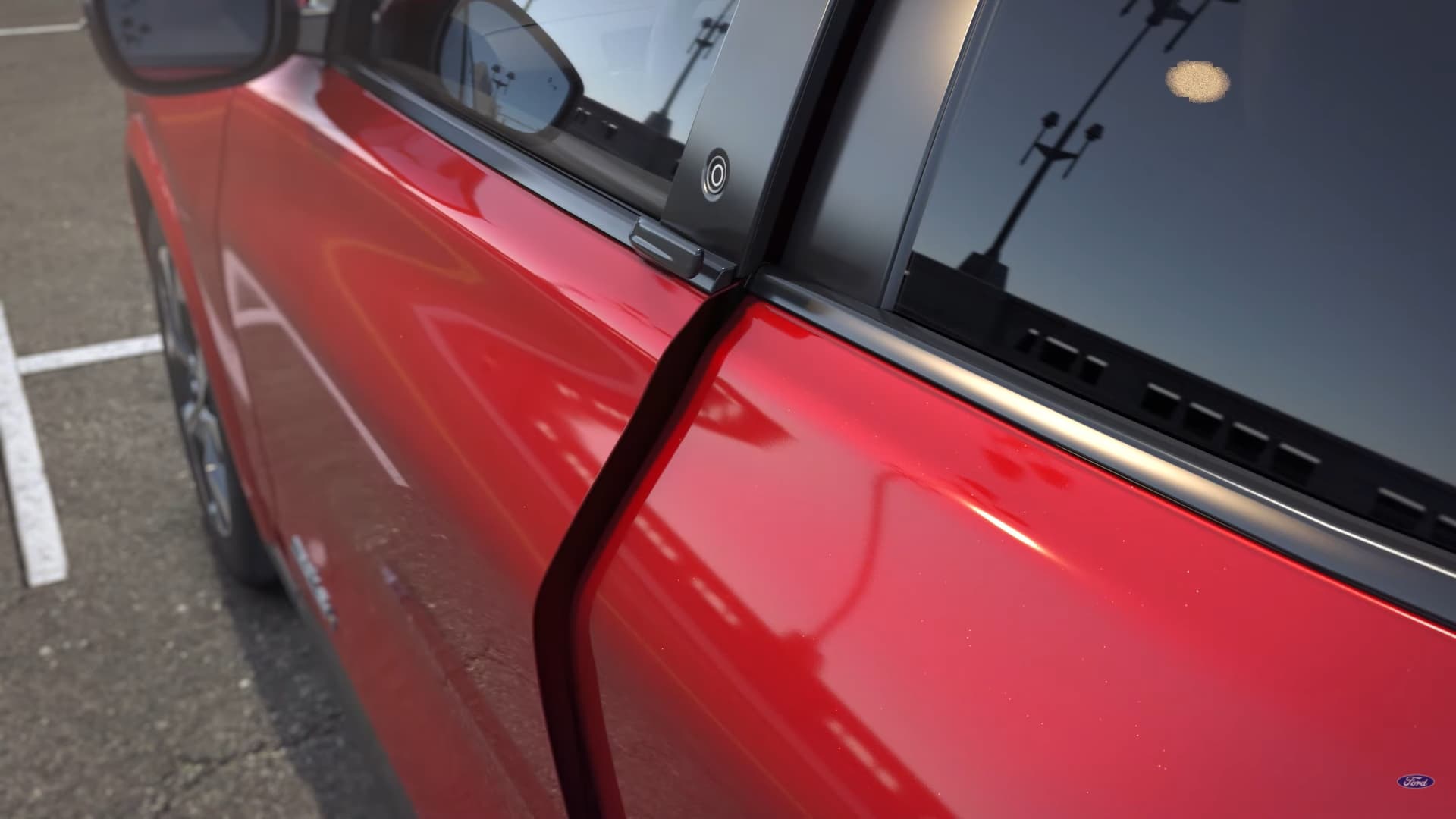 Ford Mustang Mach-E with Multimatic DoorPresenter